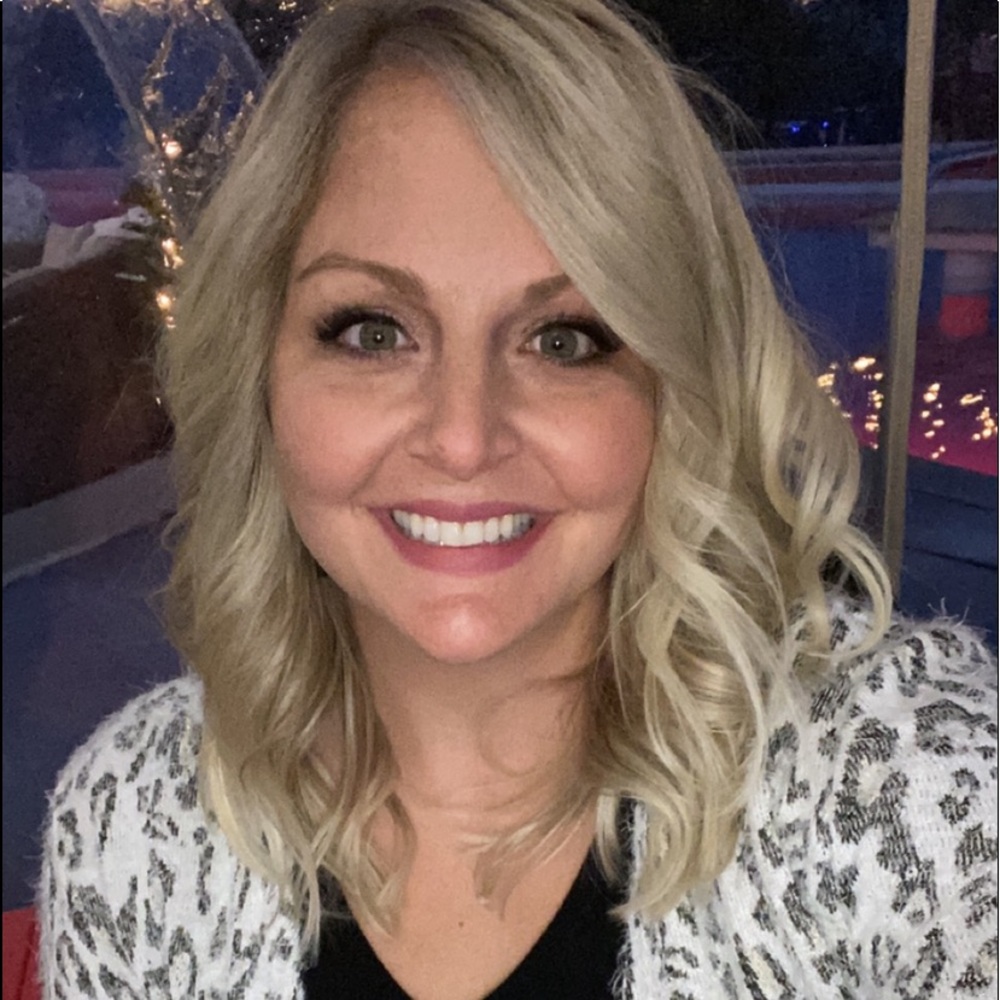 Meet your Posher, Lisa